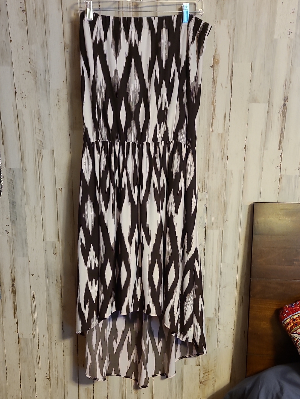 Change By Sak Saum Brown and White Strapless Hi-Low Dress
